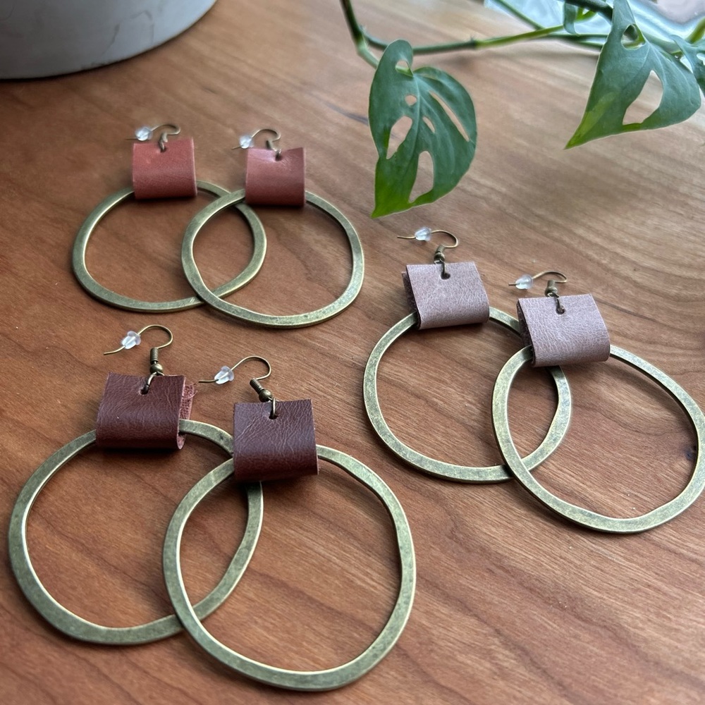 Brass and leather hoop earrings